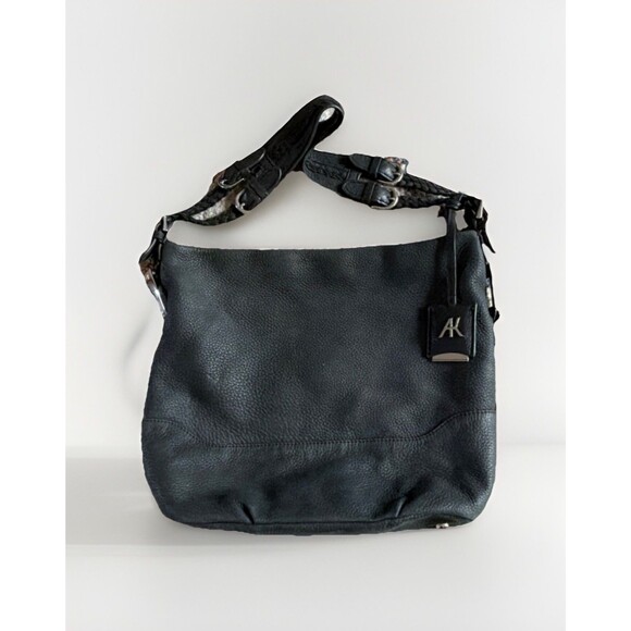 Aimee Kestenberg Handbags - Aimee Kestenberg Black Pebbled Shoulder Bag Zip Closure Adjustable Strap Charm